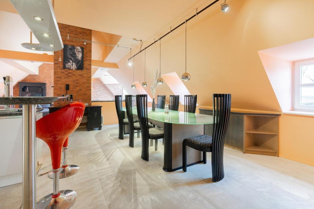 Apartment Sonnendurchflutetes 215qm Loft Fuer 6 Personen *