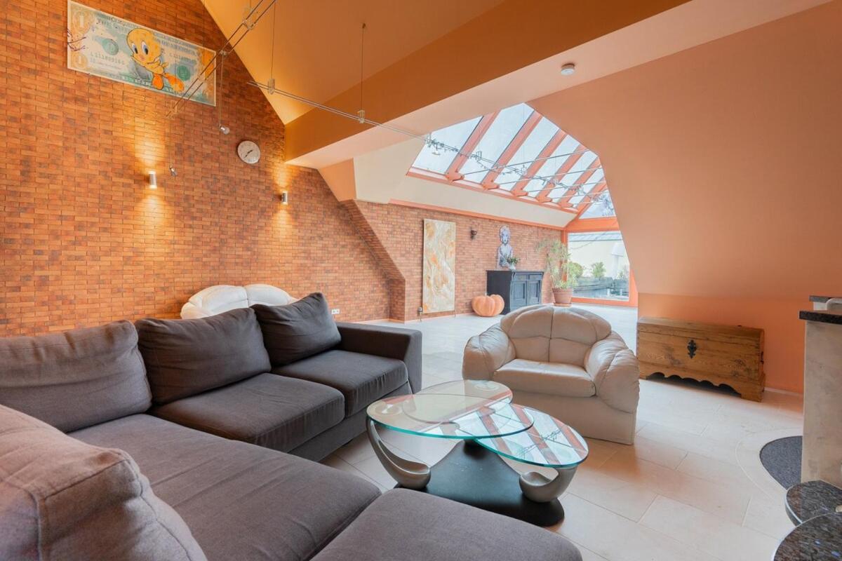 Sonnendurchflutetes 215qm Loft Fuer 6 Personen Apartment Nürnberg
